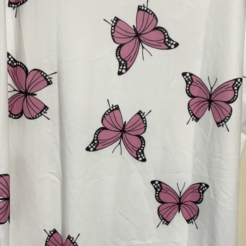 Women’s White XL nightgown with Pinkish purple Butterflies - Picture 2 of 6